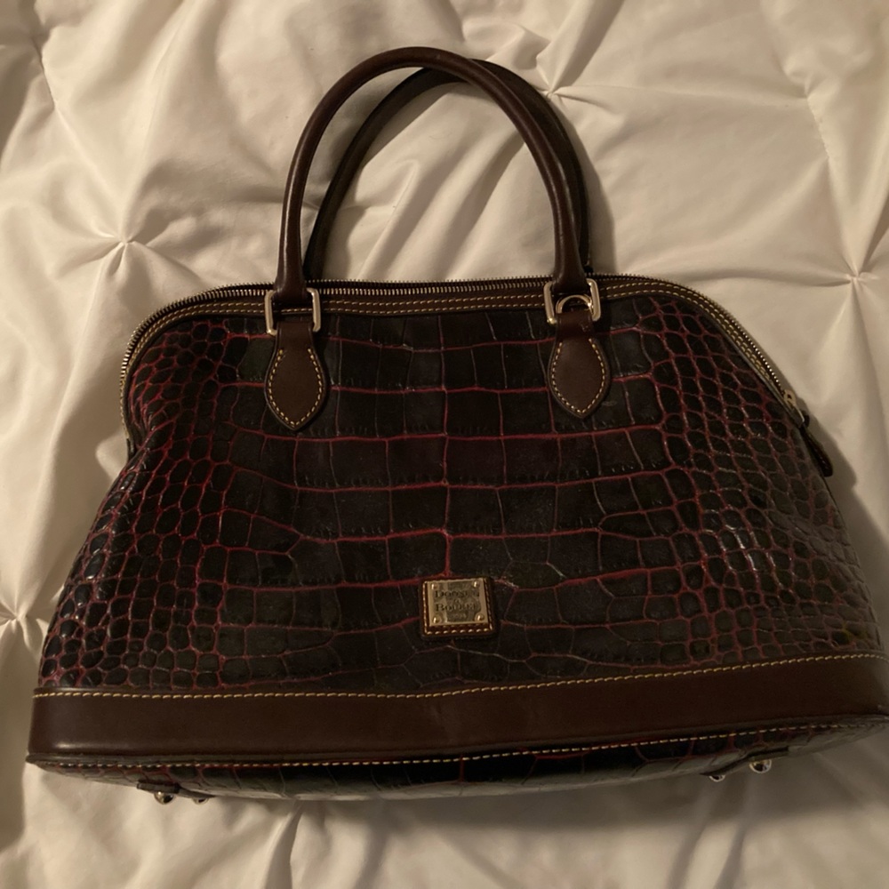 Dooney & Bourke pebbled handbag